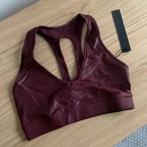 NWT Carbon38 sports bra